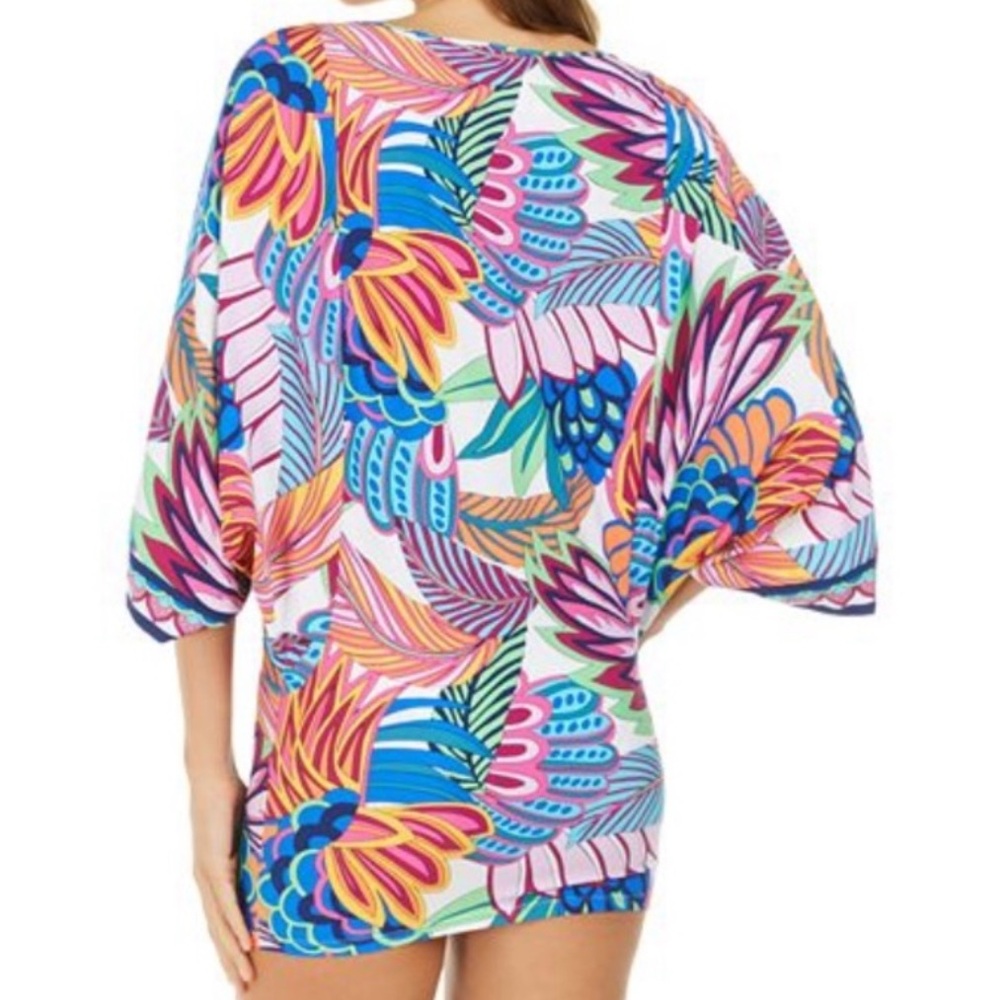Trina Turk Paradise Plume plus size coverup - Picture 3 of 3